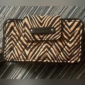 Vera Bradley Wristlet Wallet Quilted Zebra  Chevron Print